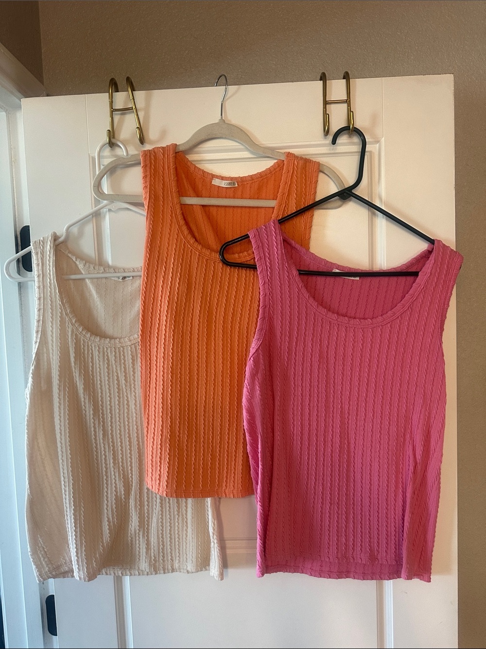Women's Ribbed Scoop Tank Top — Pink, Orange, Cream